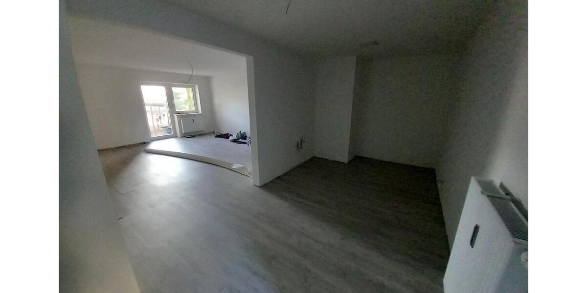 Erdgeschoßwohnung Zwickau Auerbach - 3 Zimmer, 117 m&sup2;, 760&euro; | Angebot:24252555