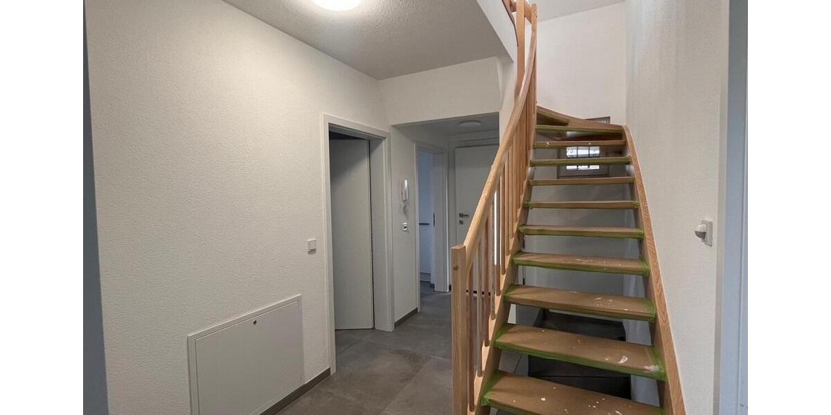 Doppelhaushälfte Zwickau - 3 Zimmer, 95 m&sup2;, 1.450&euro; | Angebot:25395037