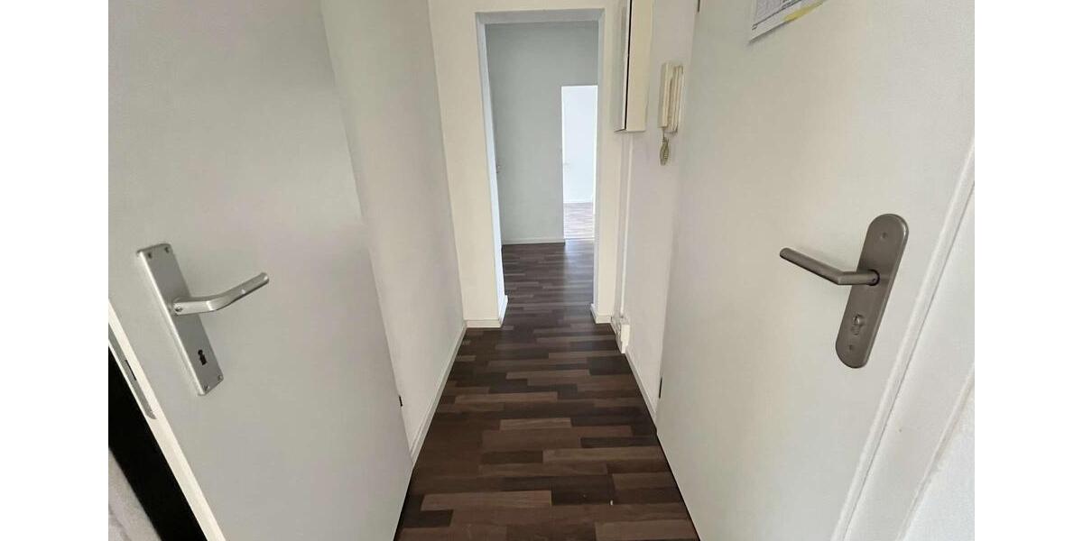 Etagenwohnung Reinsdorf - 6 Zimmer, 112 m&sup2;, 680&euro; | Angebot:24535095