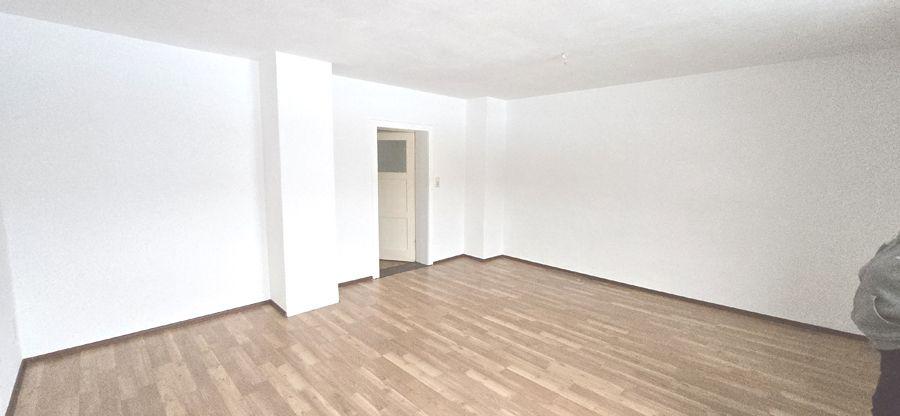 Etagenwohnung Werdau - 2 Zimmer, 63 m&sup2;, 310&euro; | Angebot:24784881
