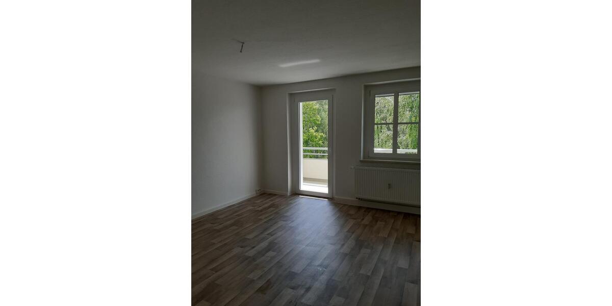 Erdgeschoßwohnung Penig - 3 Zimmer, 66 m&sup2;, 443&euro; | Angebot:25418296