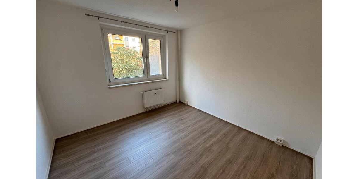 Erdgeschoßwohnung Aue-Bad Schlema Bad Schlema - 2 Zimmer, 50 m&sup2;, 320&euro; | Angebot:25843858