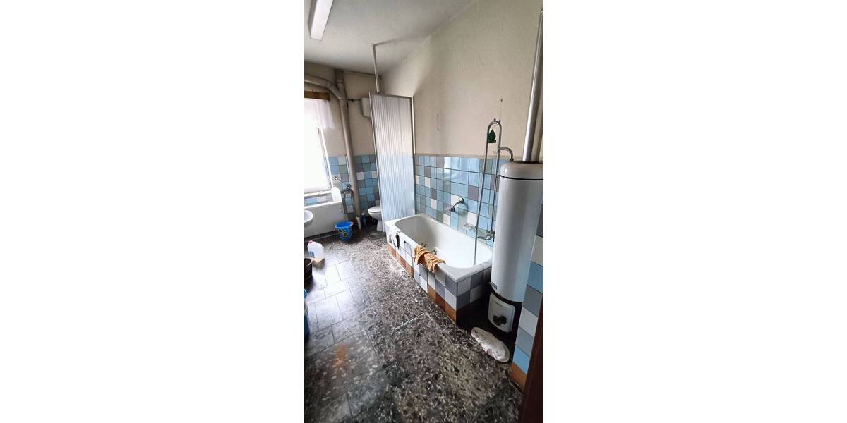 Einfamilienhaus Langenbernsdorf - 1 Zimmer, 180 m&sup2;, 173.000&euro; | Angebot:25770235