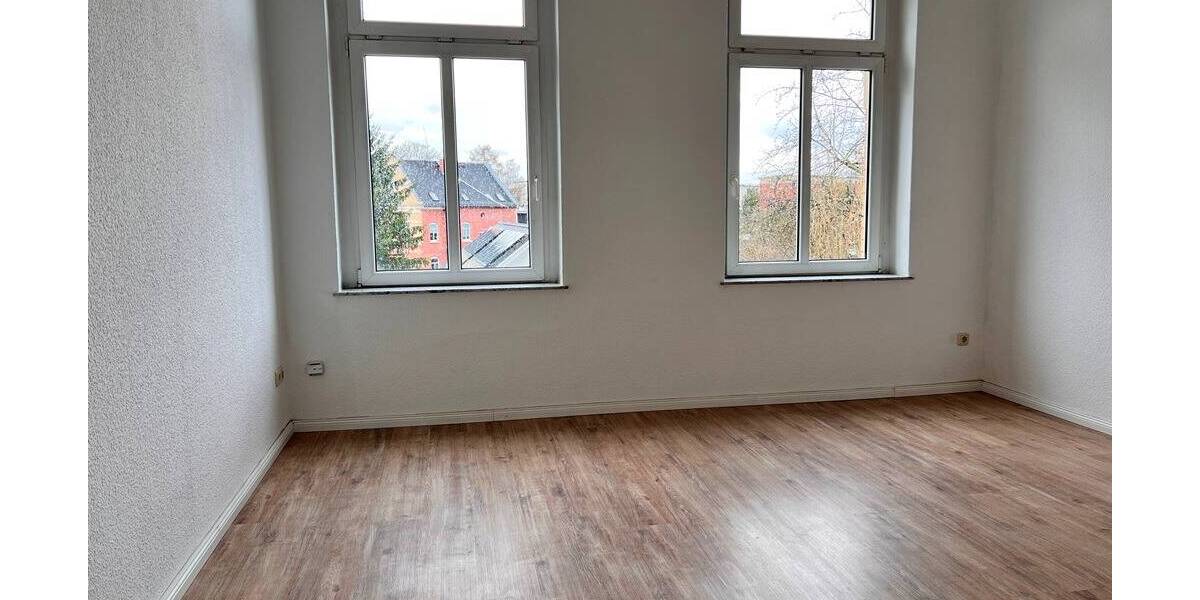 Etagenwohnung Reichenbach Friesen - 3 Zimmer, 62 m&sup2;, 300&euro; | Angebot:26015990