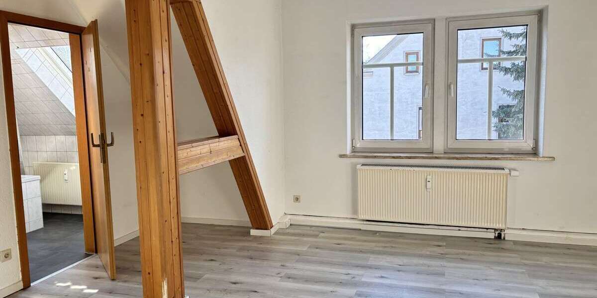 Etagenwohnung Niederwürschnitz - 2 Zimmer, 52 m&sup2;, 280&euro; | Angebot:25400515