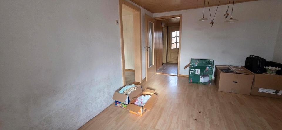 Reihenhaus Werdau - 2 Zimmer, 60 m&sup2;, 84.000&euro; | Angebot:25256705