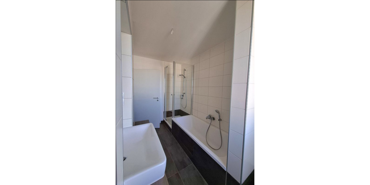 Erdgeschoßwohnung Zwickau Auerbach - 2 Zimmer, 69 m&sup2;, 520&euro; | Angebot:21756572