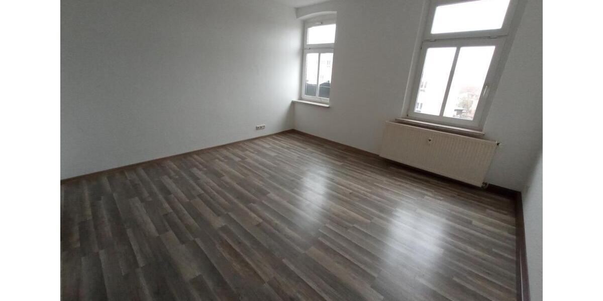 Etagenwohnung Schmölln - 2 Zimmer, 49 m&sup2;, 300&euro; | Angebot:24177620