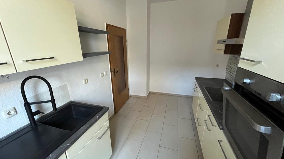 Hochparterre Werdau - 4 Zimmer, 90 m&sup2;, 475&euro; | Angebot:24417980