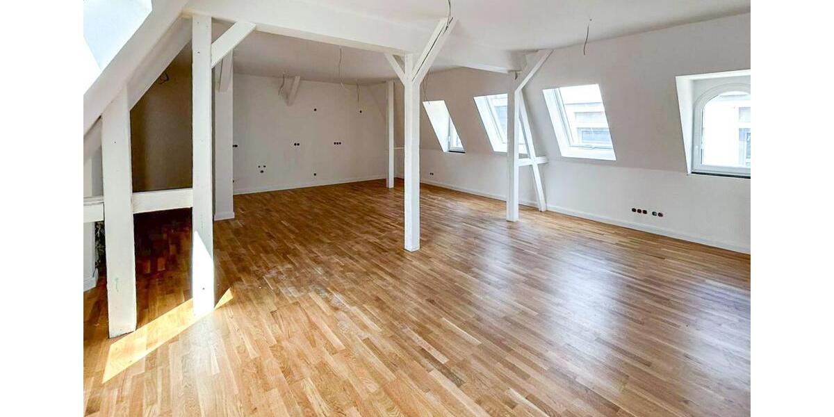 Maisonettenwohnung Crimmitschau - 3 Zimmer, 119 m&sup2;, 999&euro; | Angebot:23554803