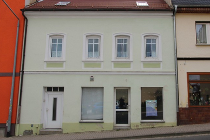 Haus Meerane - 10 Zimmer, 263 m&sup2;, 160.000&euro; | Angebot:25824989