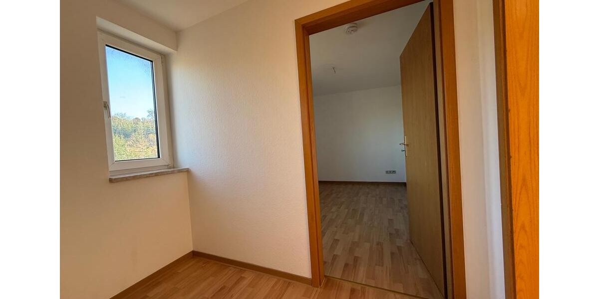 Maisonettenwohnung Reichenbach im Vogtland - 4 Zimmer, 81 m&sup2;, 405&euro; | Angebot:25383068
