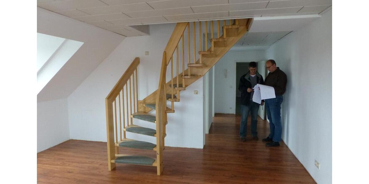 Dachgeschoßwohnung Ronneburg - 5 Zimmer, 138 m&sup2;, 700&euro; | Angebot:25178918