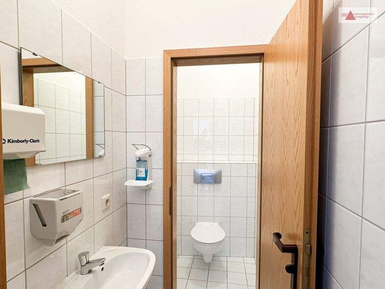 Gewerbeobjekt Kirchberg Burkersdorf - 5 Zimmer, 800&euro; | Angebot:25776720