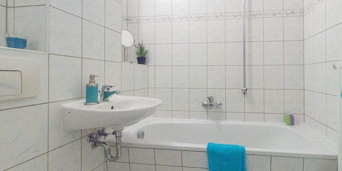 Etagenwohnung Aue - 3 Zimmer, 57 m&sup2;, 317&euro; | Angebot:25769719