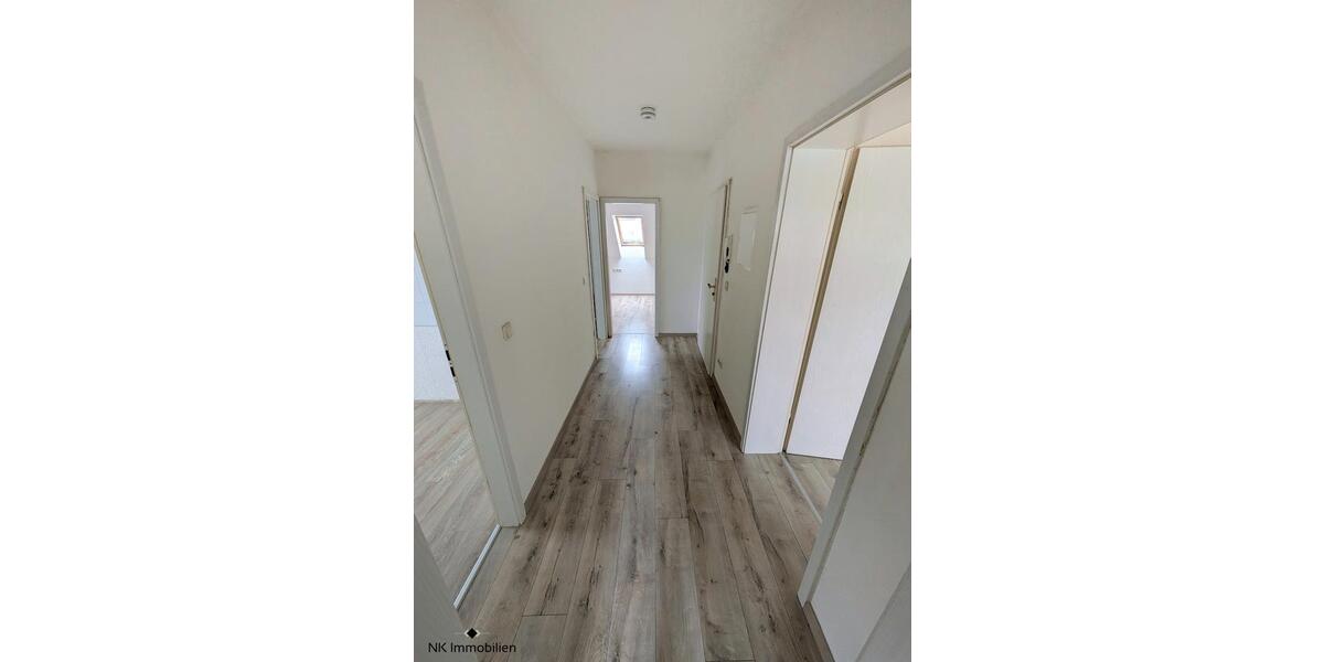 Dachgeschoßwohnung Zwickau Cainsdorf - 3 Zimmer, 52 m&sup2;, 360&euro; | Angebot:26681027