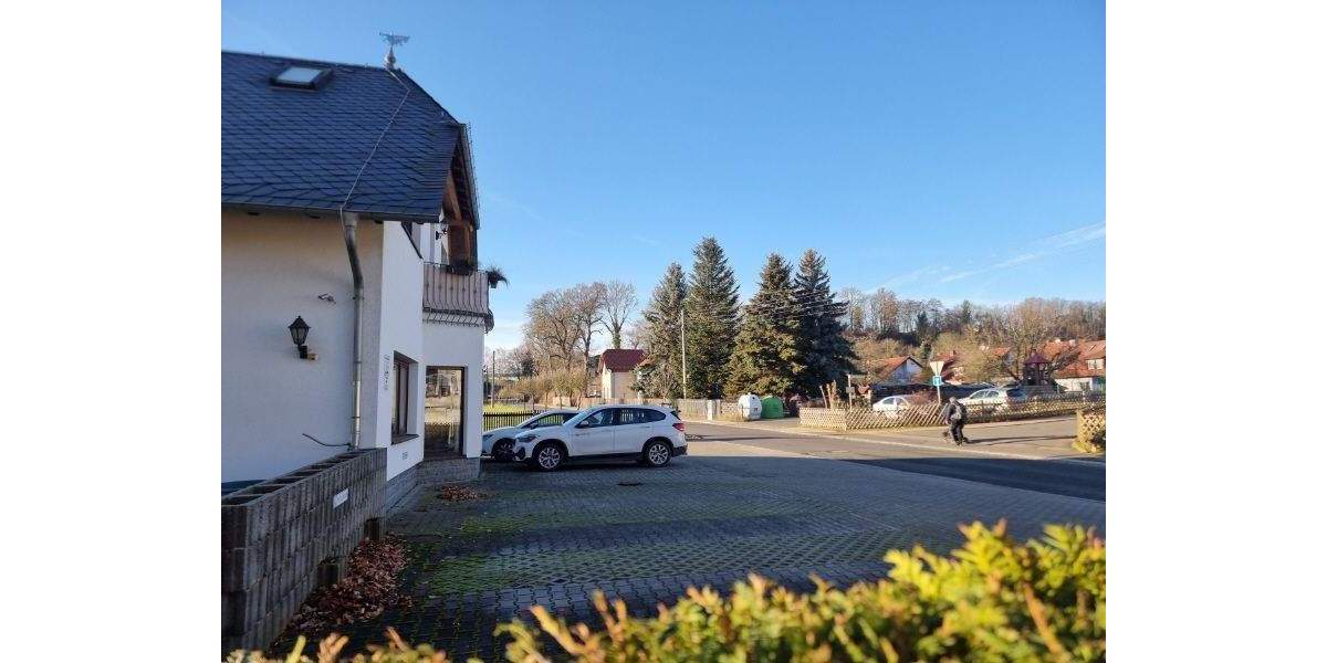 Mehrfamilienhaus, Wohnhaus Neukirchen - 8 Zimmer, 205 m&sup2;, 350.000&euro; | Angebot:25692023