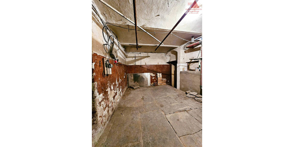 Reihenmittelhaus Schwarzenberg - 1 Zimmer, 269 m&sup2;, 39.000&euro; | Angebot:25688157