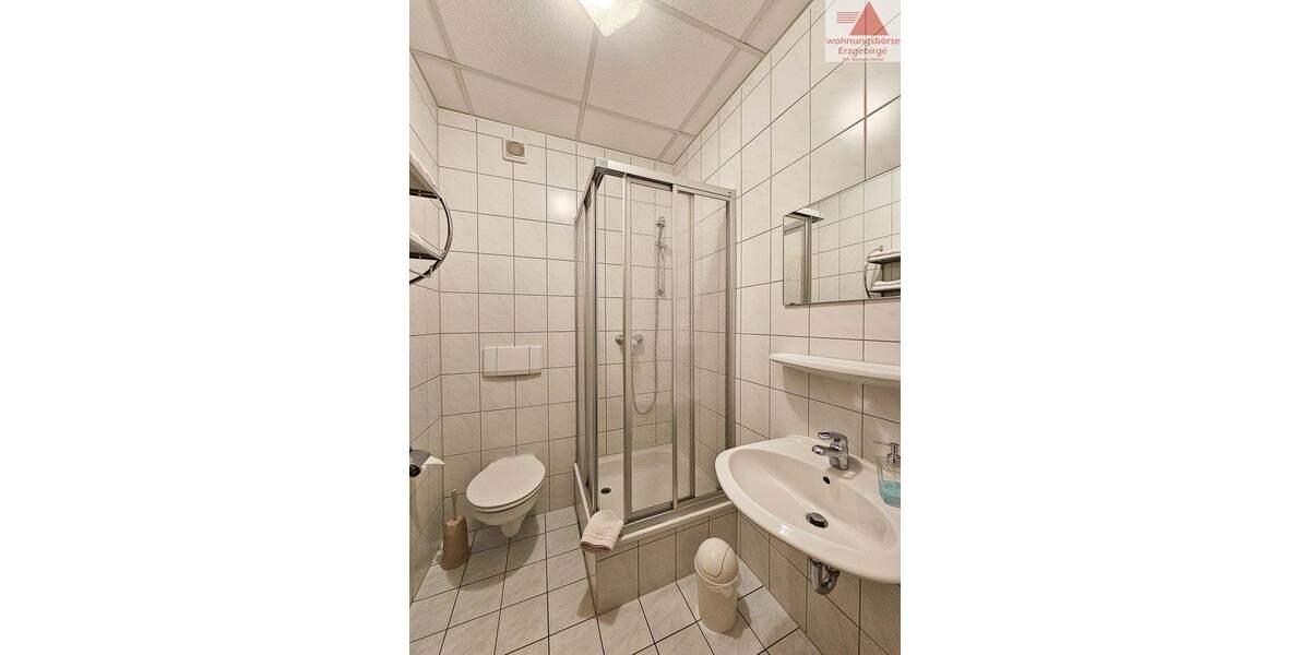 Mehrfamilienhaus, Wohnhaus Grünhain / Beierfeld Grünhain - 8 Zimmer, 200 m&sup2;, 269.000&euro; | Angebot:25688219