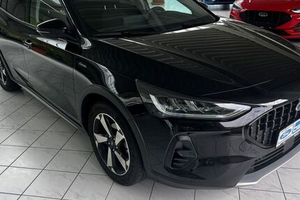 Ford Focus 13.675 km 25.590 &euro; Glauchau 08371