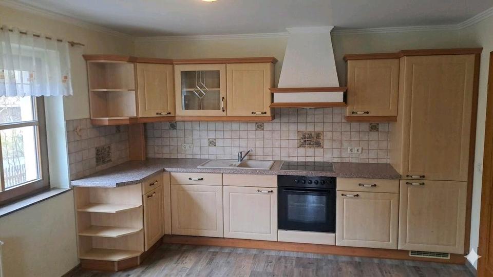 Etagenwohnung Lößnitz - 3 Zimmer, 54 m&sup2;, 355&euro; | Angebot:25648413