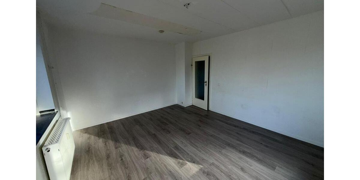Etagenwohnung Crimmitschau - 2 Zimmer, 52 m&sup2;, 270&euro; | Angebot:26676955