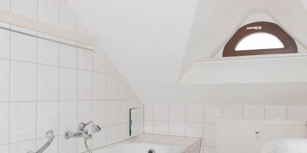 Etagenwohnung Greiz - 2 Zimmer, 37 m&sup2;, 33.000&euro; | Angebot:25729323