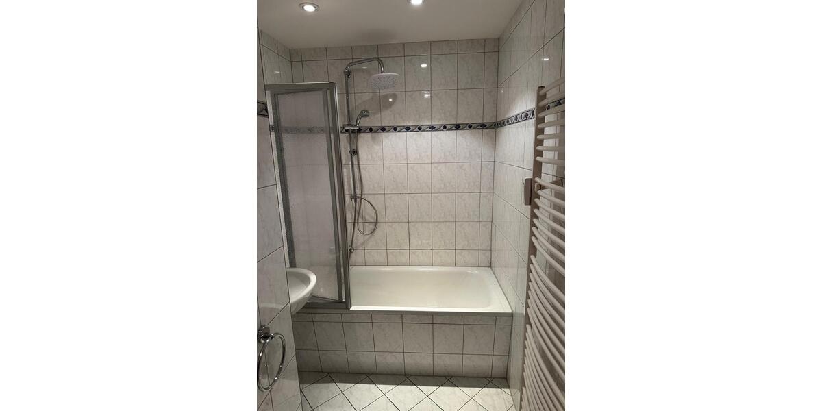 Dachgeschoßwohnung Zwickau - 3 Zimmer, 85 m&sup2;, 552&euro; | Angebot:25838530