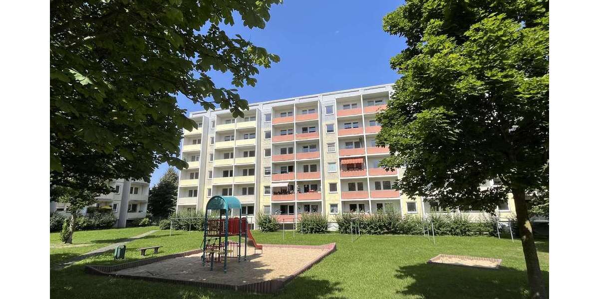 Etagenwohnung Zwickau Neuplanitz - 4 Zimmer, 90 m&sup2;, 449&euro; | Angebot:23805284