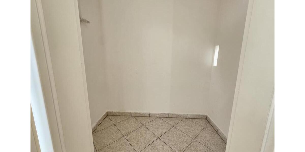 Etagenwohnung Zwickau Zwickau-Nord - 3 Zimmer, 66 m&sup2;, 429&euro; | Angebot:25362081