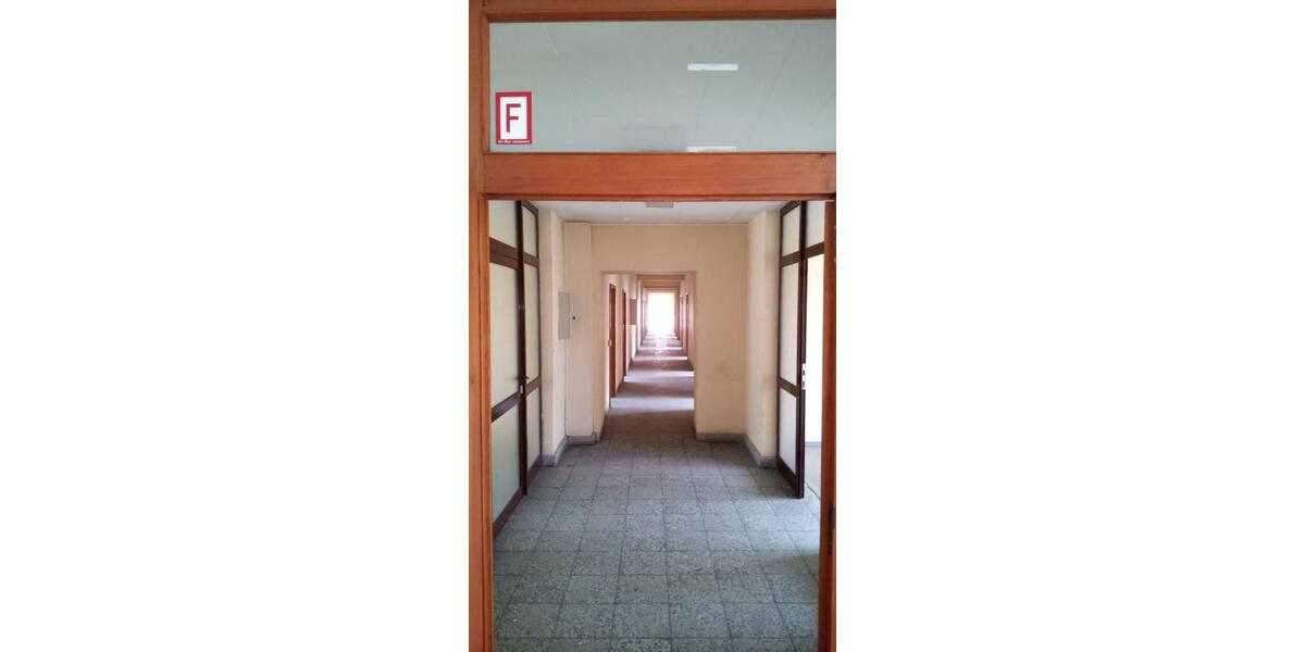 Gewerbeobjekt Werdau - 2&euro; | Angebot:23470976