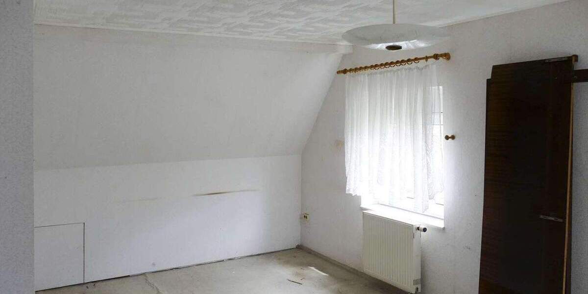 Einfamilienhaus Greiz - 5 Zimmer, 120 m&sup2;, 98.000&euro; | Angebot:25678429