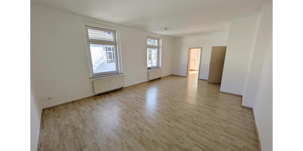 Etagenwohnung Zwickau Zwickau-Nord - 3 Zimmer, 94 m&sup2;, 560&euro; | Angebot:25945634