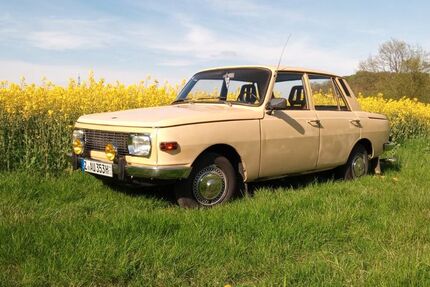 Wartburg 353 80.000 km 5.000 &euro; Waldenburg 08396