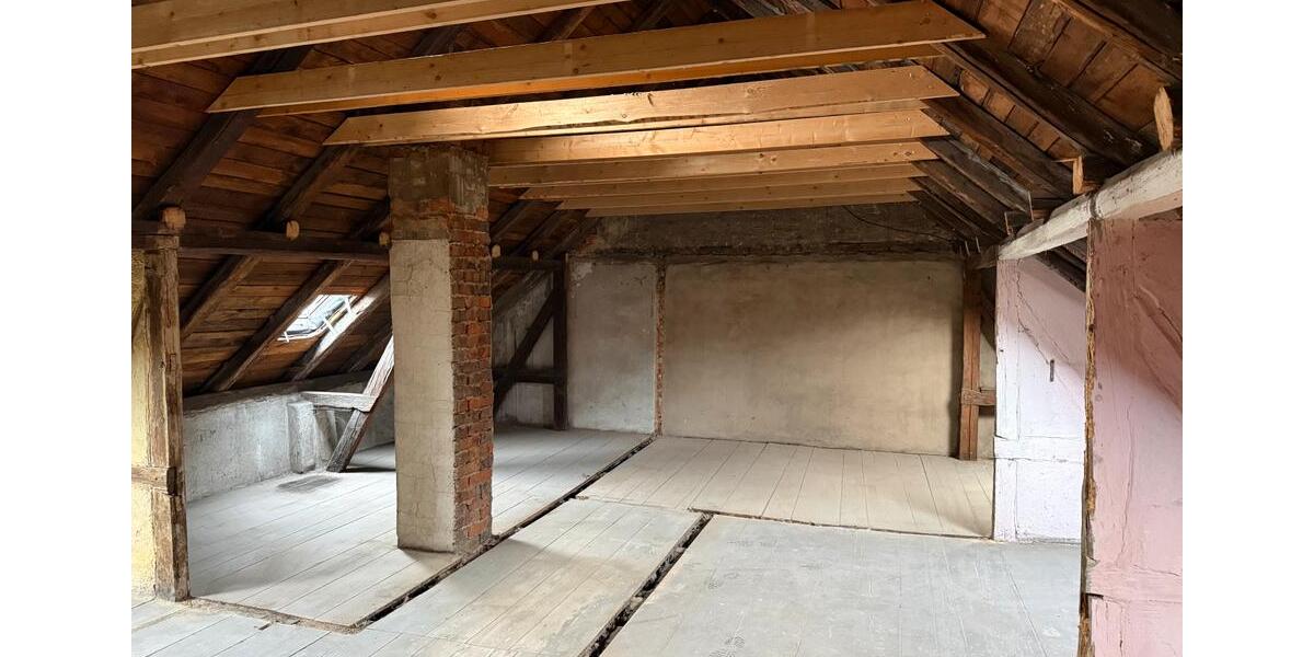 Reihenhaus Schmölln - 5 Zimmer, 160 m&sup2;, 99.000&euro; | Angebot:26798009