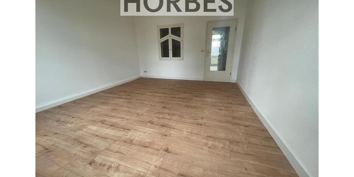 Etagenwohnung Meerane - 2 Zimmer, 42 m&sup2;, 230&euro; | Angebot:25082504