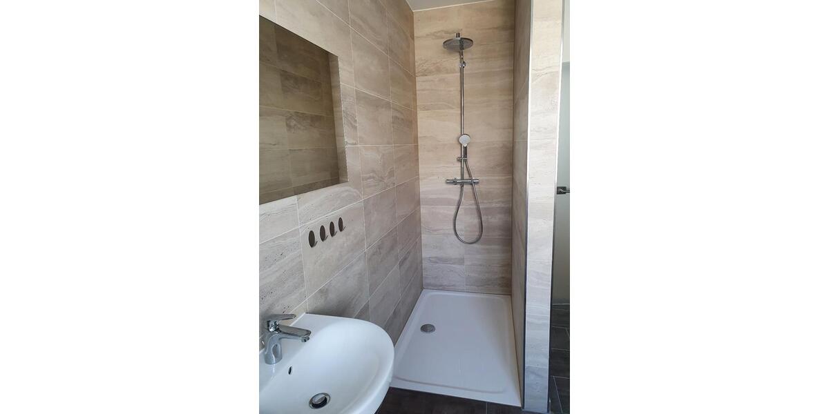 Etagenwohnung Schneeberg - 2 Zimmer, 64 m&sup2;, 600&euro; | Angebot:25884199