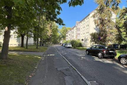 Wohnung Zwickau Eckersbach - 3 Zimmer, 60 m&sup2;, 299&euro; | Angebot:25700801