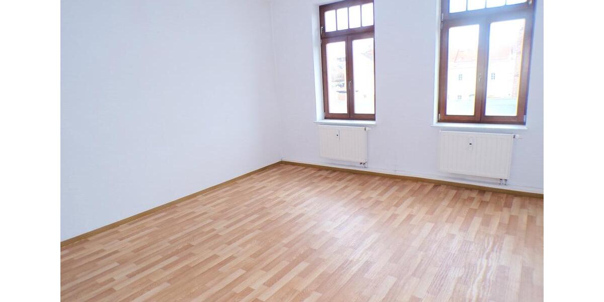 Etagenwohnung Werdau - 2 Zimmer, 67 m&sup2;, 380&euro; | Angebot:25249794
