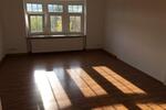 Dachgeschoßwohnung Ellefeld - 5 Zimmer, 93 m&sup2;, 400&euro; | Angebot:25302933