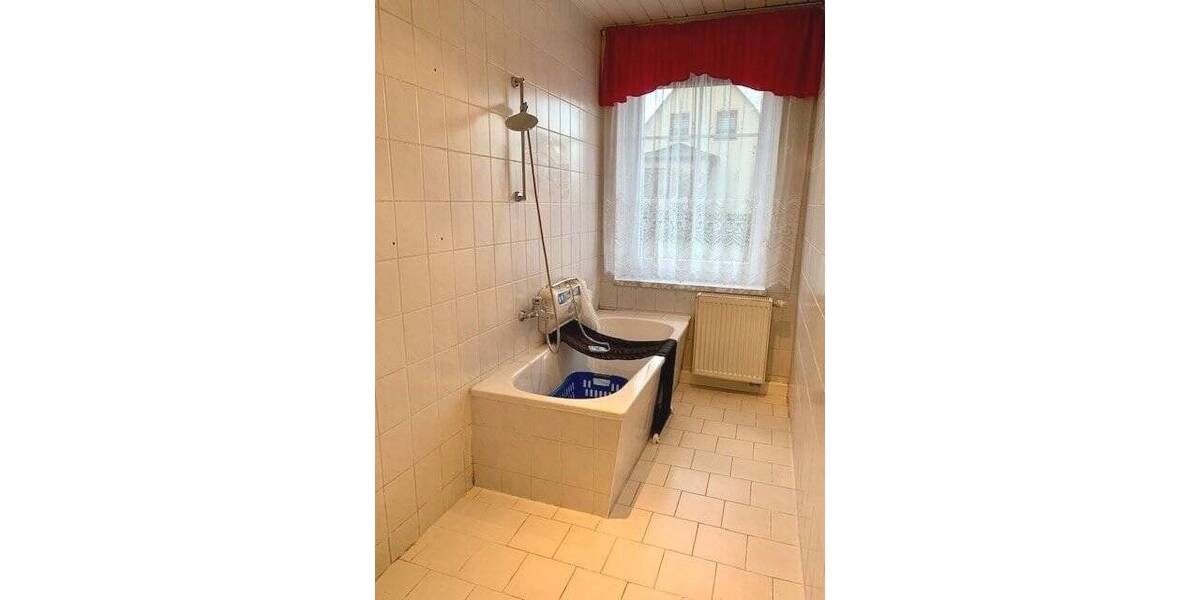 Reihenmittelhaus Treuen - 6 Zimmer, 125 m&sup2;, 135.000&euro; | Angebot:25662007