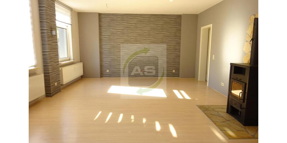 Etagenwohnung Zwickau - 5 Zimmer, 130 m&sup2;, 1.150&euro; | Angebot:26624039