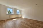 Dachgeschoßwohnung Aue-Bad Schlema Bad Schlema - 3 Zimmer, 84 m&sup2;, 463&euro; | Angebot:26251360