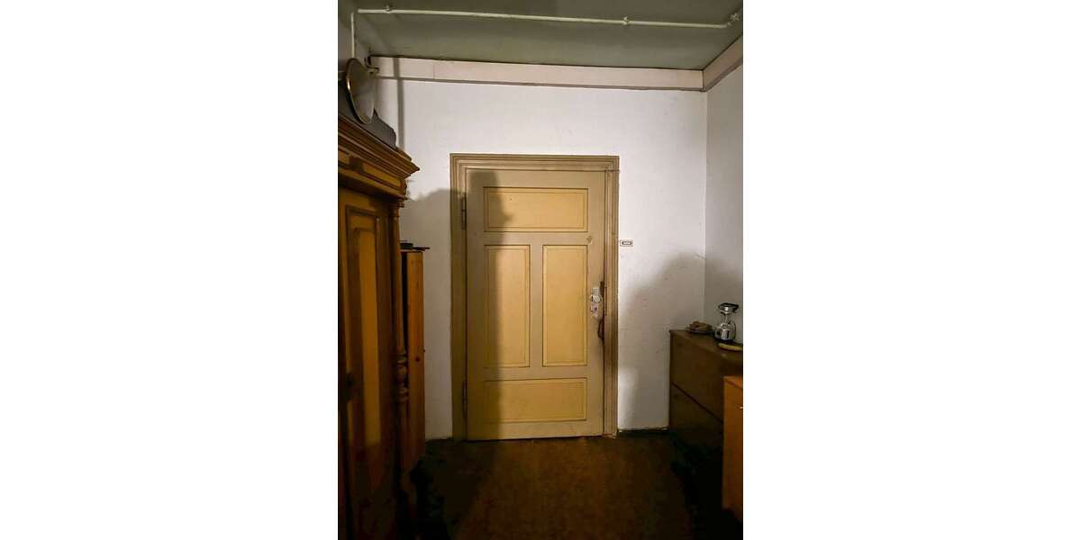 Einfamilienhaus Lauter-Bernsbach Bernsbach - 20 Zimmer, 1.600 m&sup2;, 197.000&euro; | Angebot:25877137