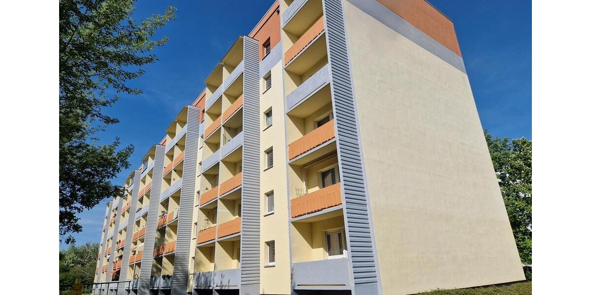 Etagenwohnung Glauchau - 3 Zimmer, 67 m&sup2;, 400&euro; | Angebot:24680366