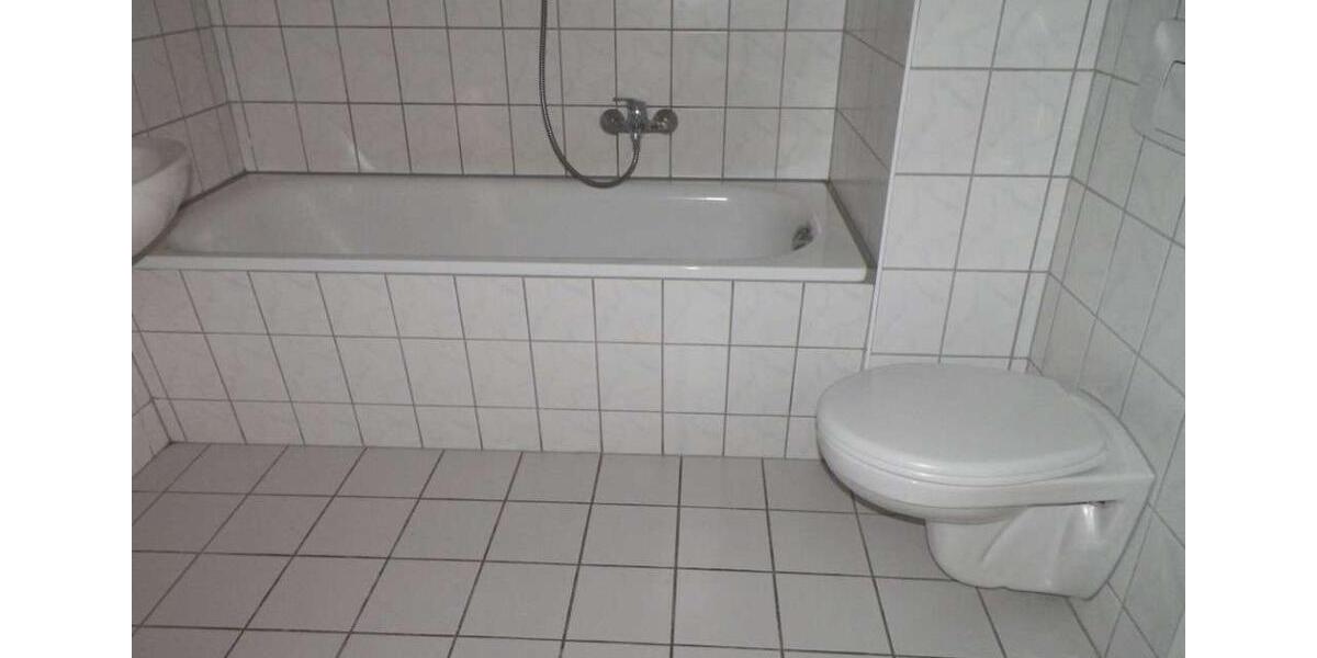 Etagenwohnung Zwickau - 3 Zimmer, 65 m&sup2;, 439&euro; | Angebot:24589901