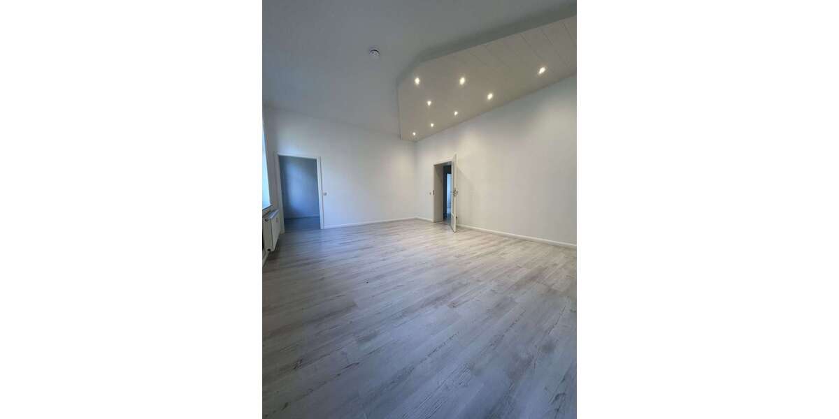 Etagenwohnung Zwickau Mitte-Nord - 3 Zimmer, 75 m&sup2;, 450&euro; | Angebot:25931762