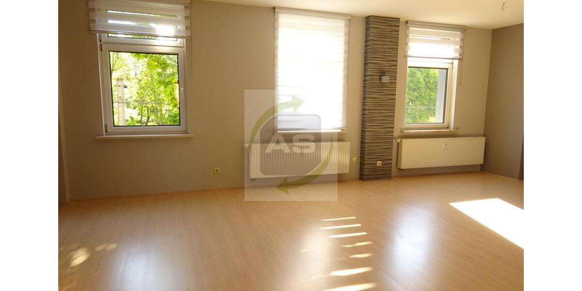 Etagenwohnung Zwickau - 5 Zimmer, 130 m&sup2;, 1.150&euro; | Angebot:26624039