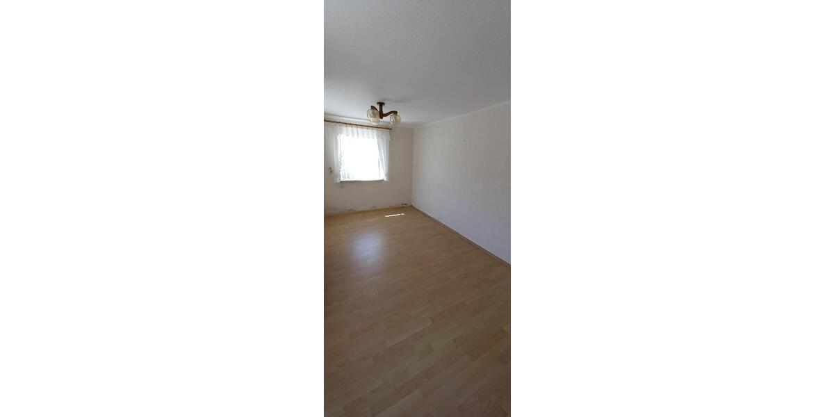 Einfamilienhaus Waldenburg - 6 Zimmer, 130 m&sup2;, 40.000&euro; | Angebot:26423615