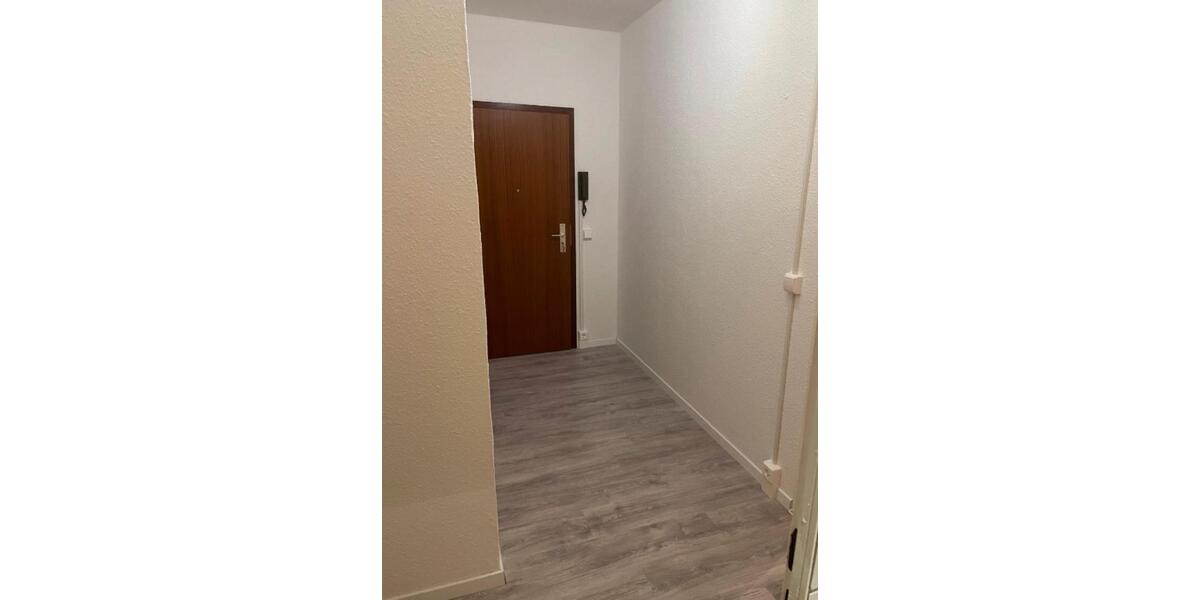Erdgeschoßwohnung Mülsen - 3 Zimmer, 68 m&sup2;, 55.000&euro; | Angebot:26996096